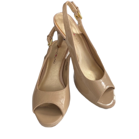 BANDOLINO Sling Back Peep Toe Dress Heels Shiny Patent Pumps Camel Tan-Beige 7 M - Picture 2 of 10